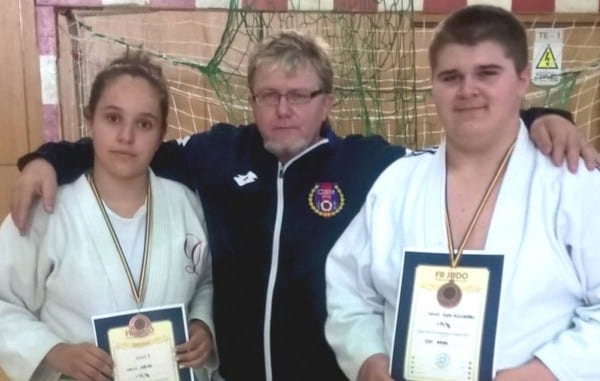 Patru judoka arădeni, medaliați la „naționalele” de judo pentru juniori IV