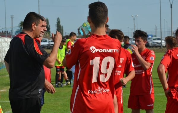 Trupa lui Gaica defilează spre Liga Elitelor: UTA Under 17 – LPS Sebeș 9-0