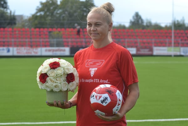 Flori și aplauze pentru Monika Brosovszky din partea familiei UTA: „Emoționată și onorată!”