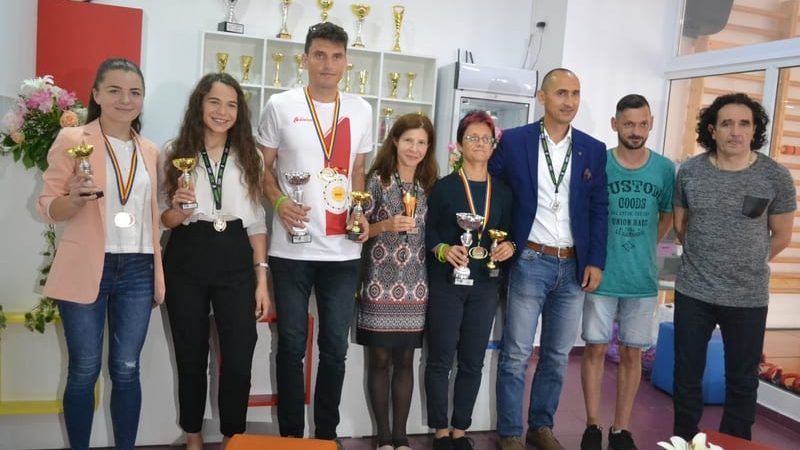 Ultra atleții Aradului au spus poveștile medaliilor naționale cucerite la Timișoara, președintele CSU promite: „O să-i sprijinim și mai mult!”