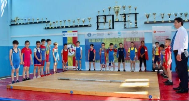 Opt medalii naționale pentru halterofilii CSM-ului, la Botoşani