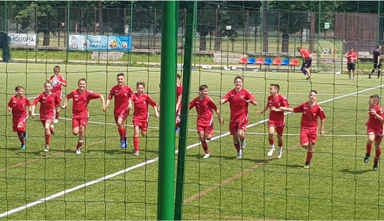 Echipele de juniori Under 13 ale Aradului s-au oprit în faza zonală, utiștii au pierdut la limită finala