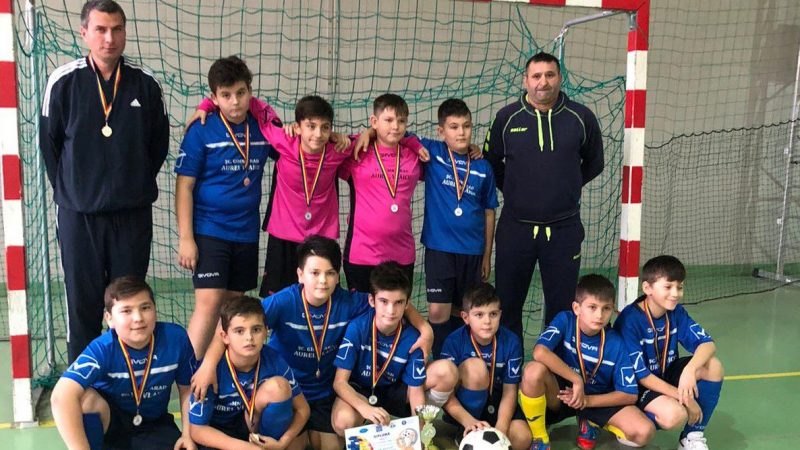 Echipa Şcolii Gimnaziale „Aurel Vlaicu” a câștigat ediția a 6-a a „Arad Cup”
