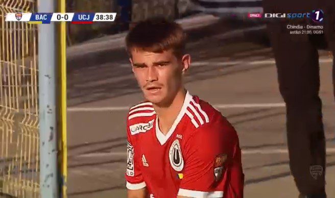 Încă un debut arădean în Liga 2-a: Crescut de Ineu, Denis Mâneran joacă lângă Tamaș sau Goga la U. Cluj: „E mai ușor când simți încredere din partea tuturor”