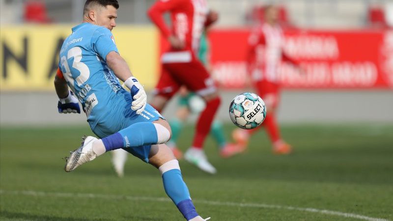 „Internaționalul” Iacob va apăra și din vară buturile UTA-ei în Liga 1: „Nici nu mă gândeam să nu simt emoțiile meciurilor cu spectatori de pe noul stadion al Aradului”