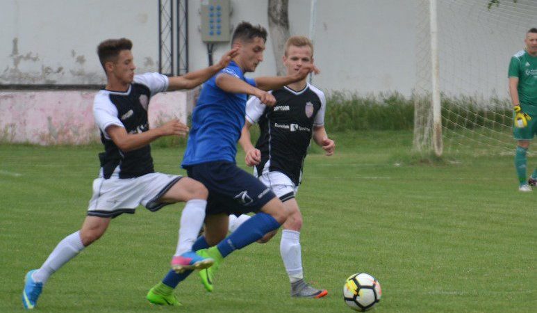 Au marcat cât pentru un golaveraj pozitiv: Păulișana Păuliș – UTA II   11-1