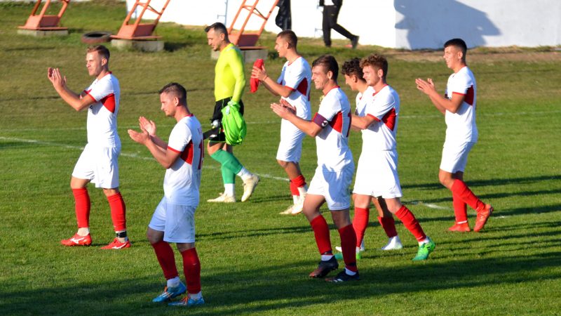 Liga a IV-a Arad: Felnacul bate liderul și lupta la titlu e relansată, Șimandul produce surpriza la Vladimirescu pentru primul succes în play-out!