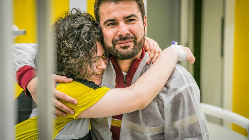 Invitații Cetății Voluntarilor, Mutu, Săpunaru și Grigore le-au smuls un zâmbet copiilor suferinzi ai Aradului