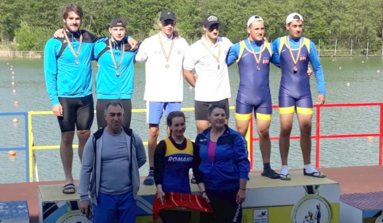 Kaiaciştii CSM-ului arădean au vâslit pentru medalii naţionale pe lacul Bascov