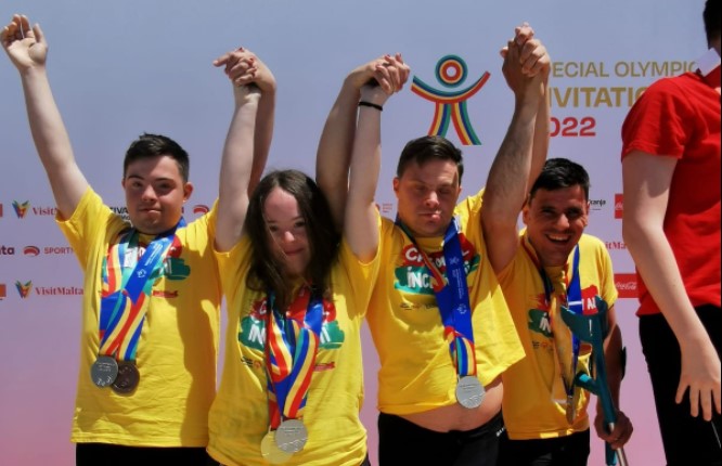 Arădeanca Mara Oprea, medalii de aur și argint pentru România la Special Olympics Invitational Games + VIDEO