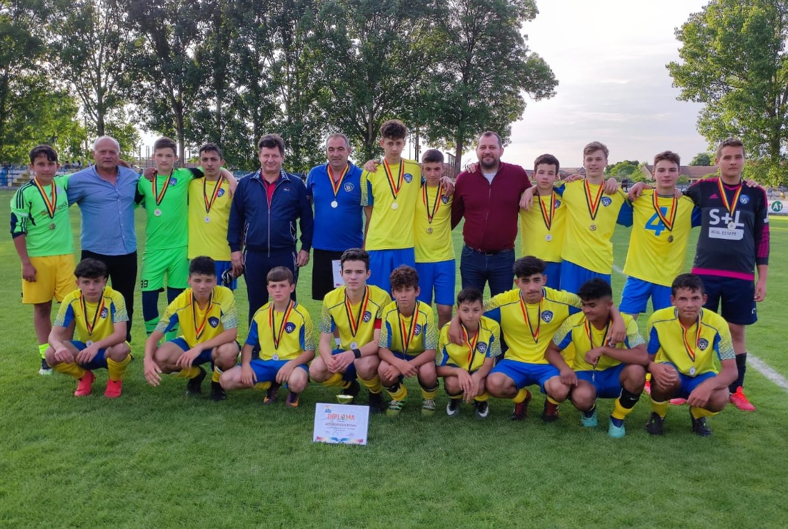 Juniorii U15 Ai Progresului Pecica Au Scris Istorie Sunt Primii Campioni Județeni Ai Centrului Juvenil Al Grupării Galben Albastre Sportarad Juniorii U15 Ai Progresului Pecica Au Scris Istorie Sunt Primii Campioni Județeni Ai Centrului Juvenil Al Grupării Galben Albastre Sportarad