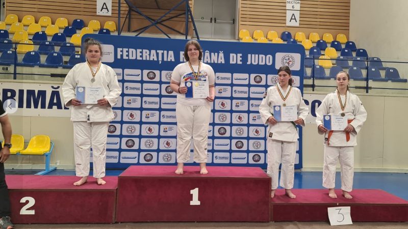 Simon, Costea și Tincu sunt campioni naționali U14 la judo, Costina și Dranici au urcat și ei pe podium!