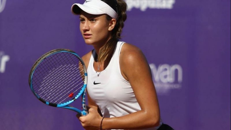 Andreea și Ioana Roșca au părăsit turneul WTA de la Bari, dar continuă la dublu